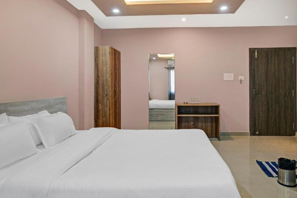 Silver Regency Guwahati Zewnętrze zdjęcie